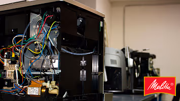 Error 8 w ekspresach Nivona / Melitta – wymiana przekładni napędu